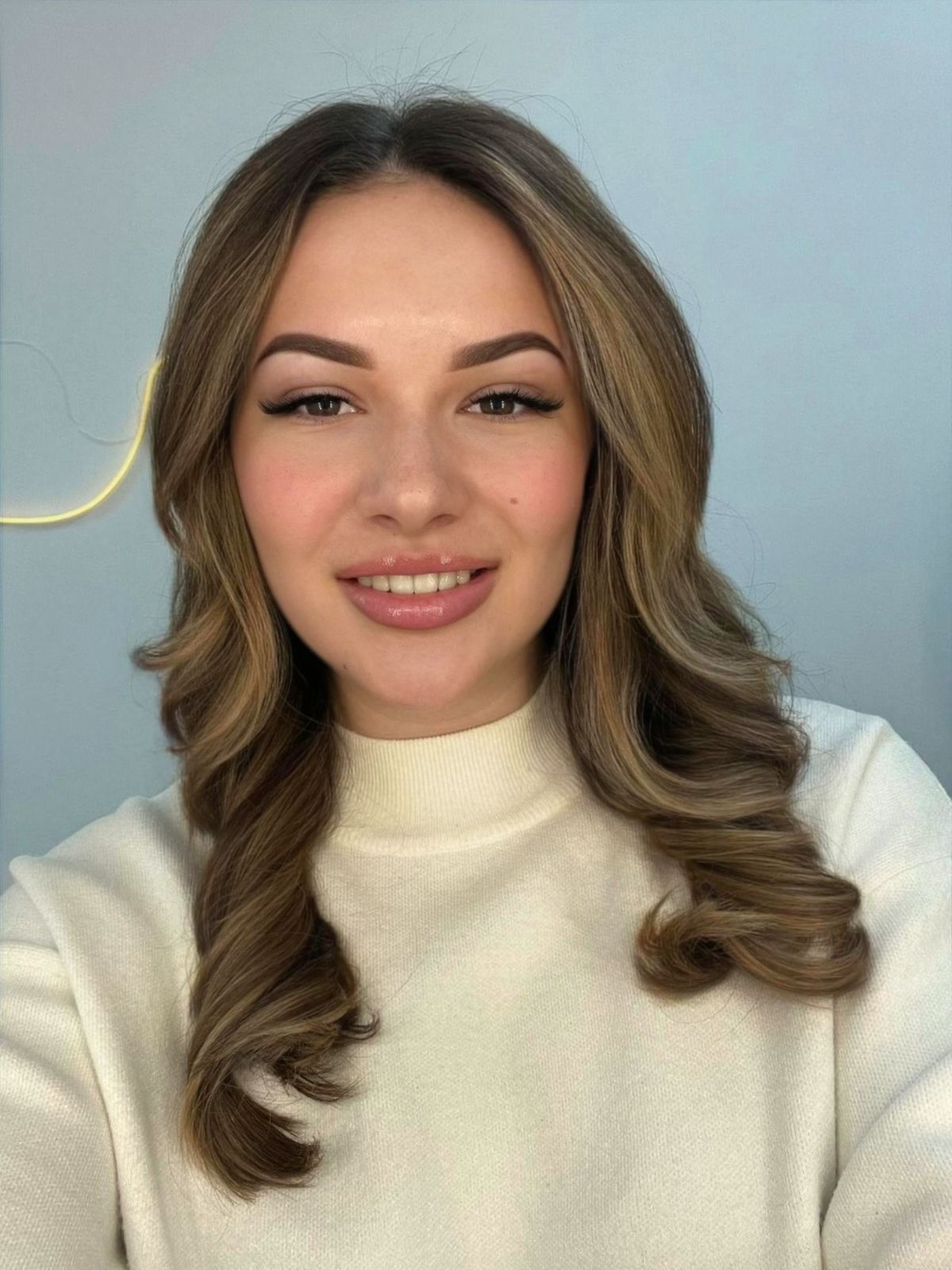 Волосковые брови